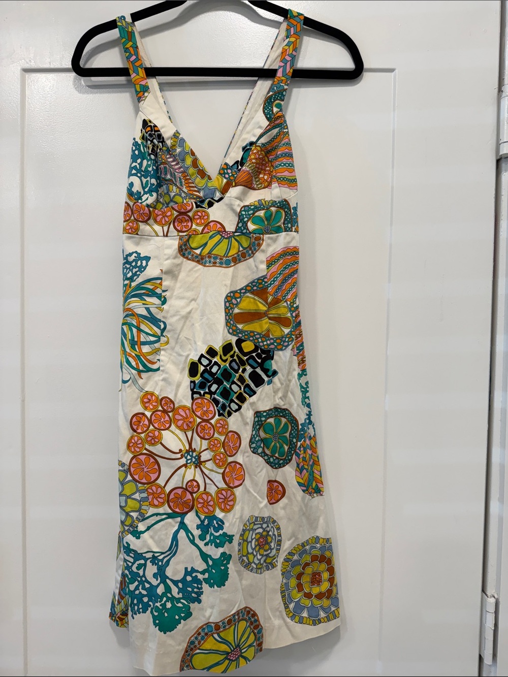 Trina Turk Cream Midi summer  Dress crisscross back  Floral Print resort wear 8